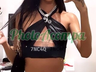 Melissa novinha morena e verstil com 19cm cheirosa e limpinha 