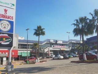 Amplio local en renta en primer nivel plaza bugambilias blvd en Tijuana | Clasf animales