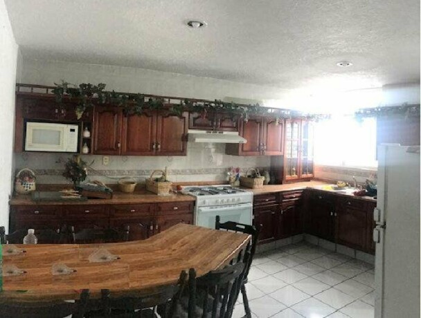 casas-en-venta-en-uruapan-excelente-ubicacion-en-uruapan-clasf-animales-big-0