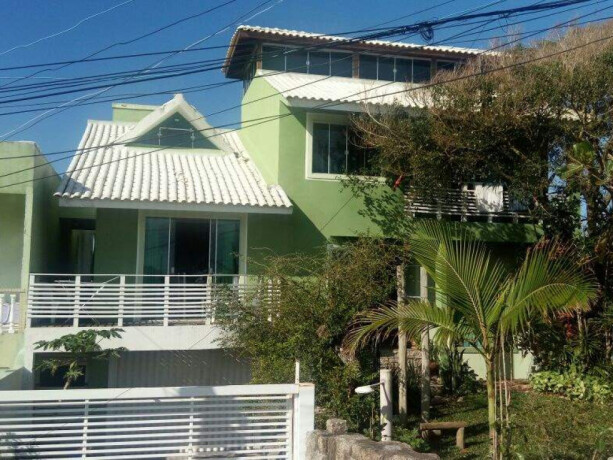 casa-de-temporada-em-campeche-florianopolis-santa-catarina-linda-casa-a-50-metros-da-praia-do-campeche-big-1