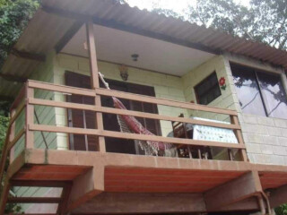 Casa de temporada em Prumirim, Ubatuba São Paulo. Chalés para até 6 pessoas próximo a Cachoeira do Prumirim