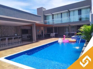 Casa de temporada em Itaguaí 2, Caldas Novas Goiás. MARAVILHOSO SOBRADO COM 3 SUÍTES, PISCINA, OFURÔ E UMA ÓTIMA LOCALIZAÇÃO.